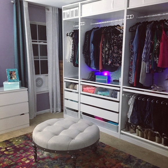 Meet your Posher, Danielle - Picture 2 of 4